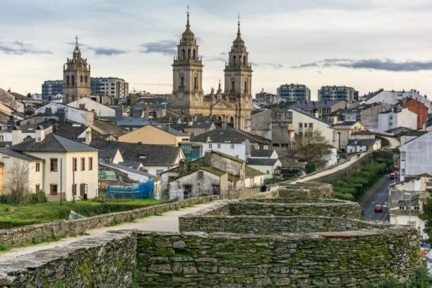 Apartamento Dentro De Muralla Y Parking Gratuito En Pleno Centro Lugo Exterior foto